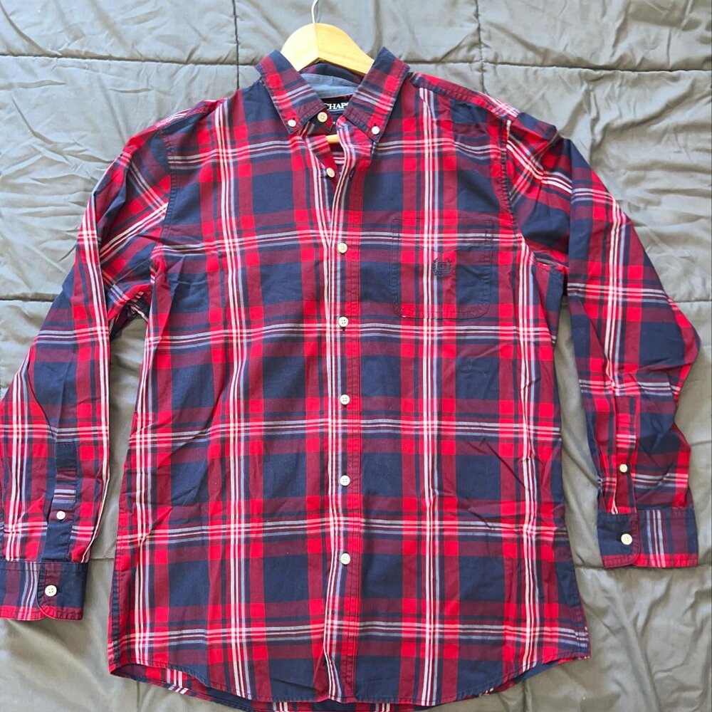 Chaps Wrinkle-Resistant Button-Up Shirt – Classic Fit, Lightweight Cotton Blend